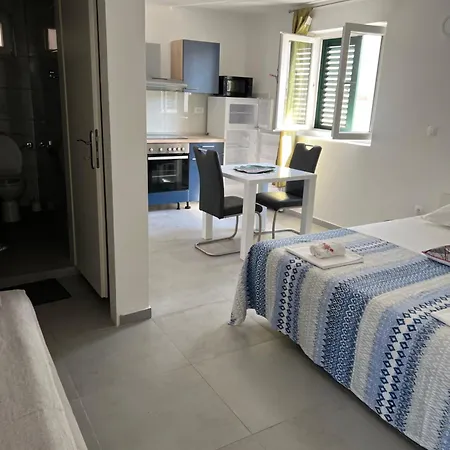 Apartman Calla *
