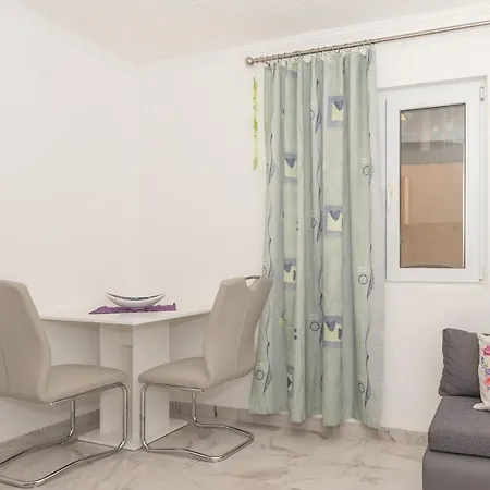 Calla Apartman